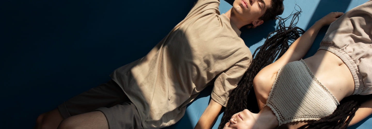 عن متجر مشاعر